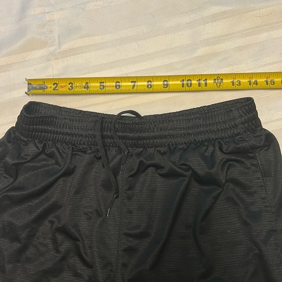 Nike Basketball Shorts - Picture 7 of 11